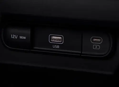 Kia Seltos charging port hybrid/electric