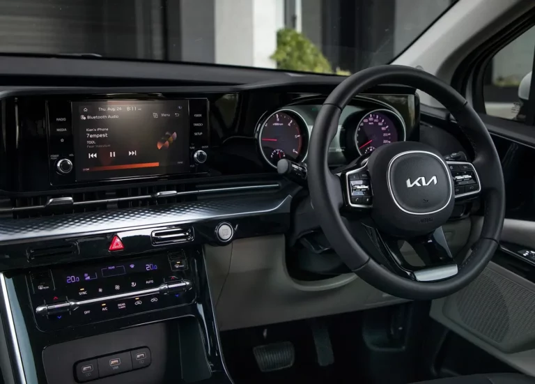 Kia Carnival (4)