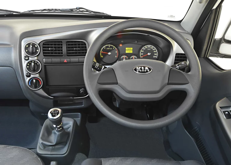 Kia K2500 gallery images 9