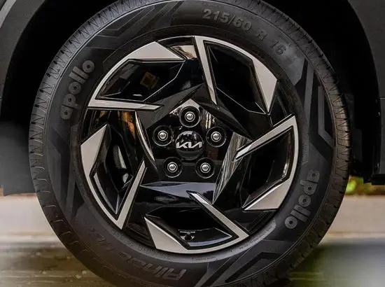 Kia Sonet alloy wheels close-up