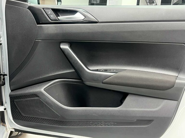 2025 VOLKSWAGEN POLO 1