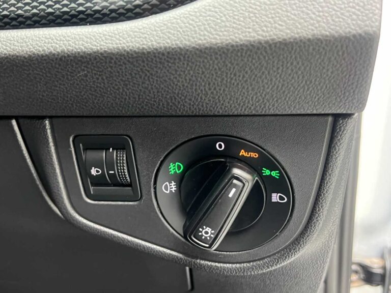 2025 VOLKSWAGEN POLO 1