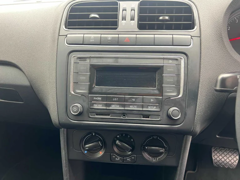 2023 Volkswagen POLO VIVO 1