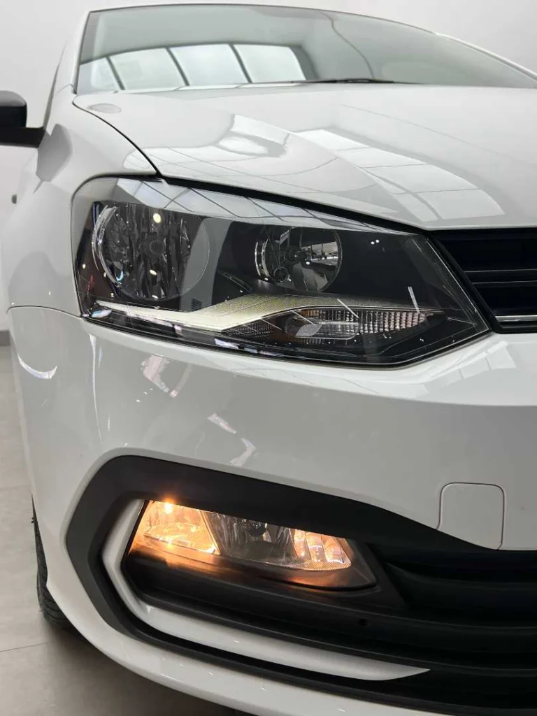 2025 VOLKSWAGEN POLO VIVO 1