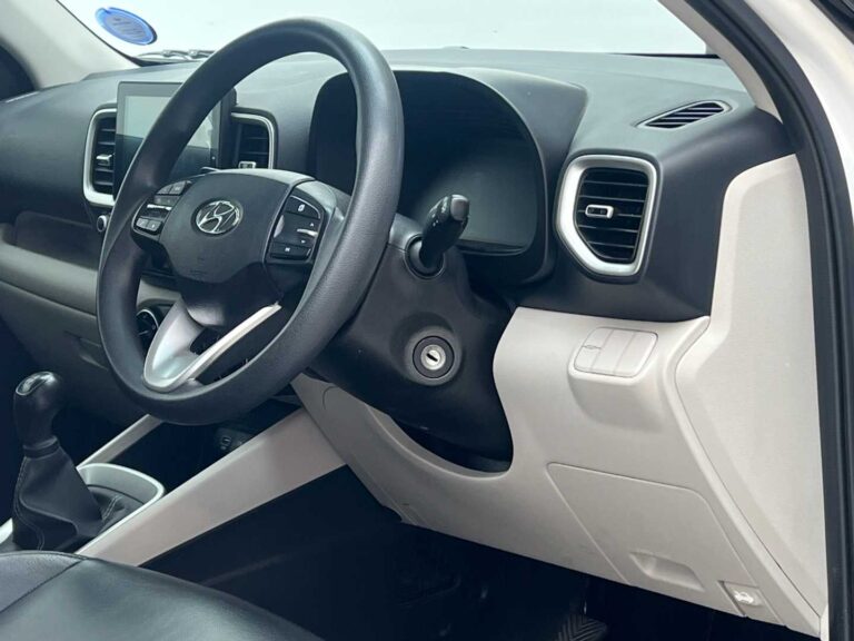 2023 HYUNDAI VENUE 1