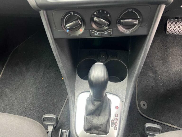 2023 Volkswagen POLO VIVO 1