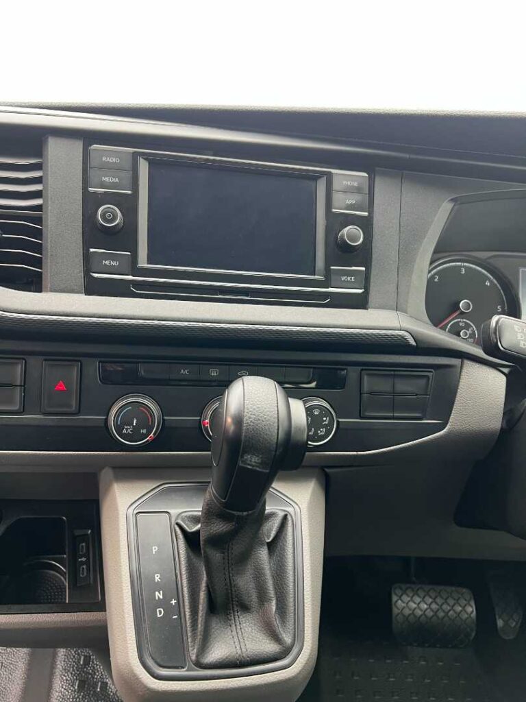 2025 VOLKSWAGEN T6.1 KOMBI 2