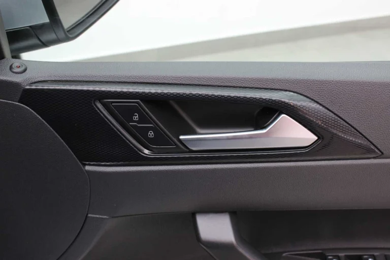 2025 VOLKSWAGEN POLO 1
