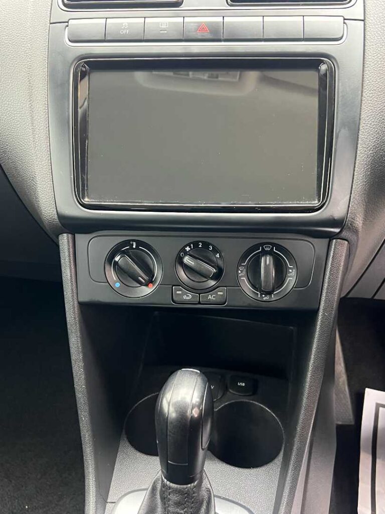 2025 VOLKSWAGEN POLO 1