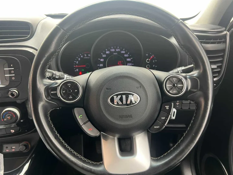 2019 KIA SOUL 1