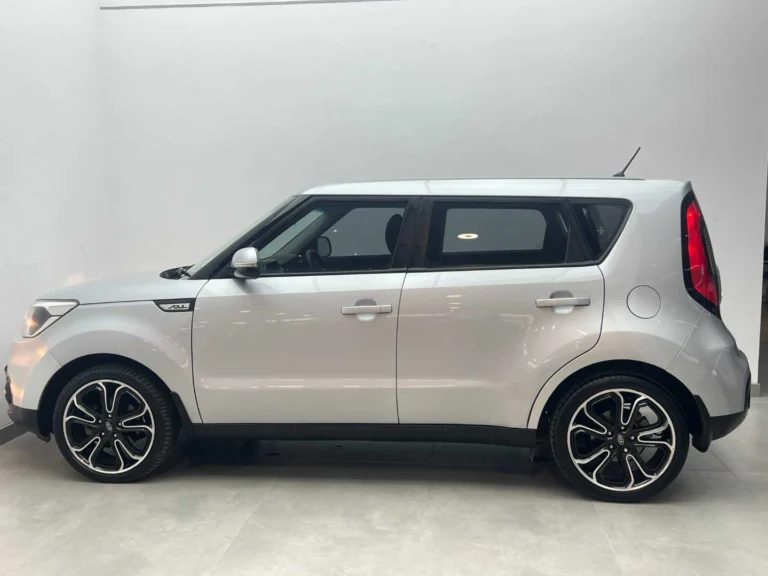 2019 KIA SOUL 1