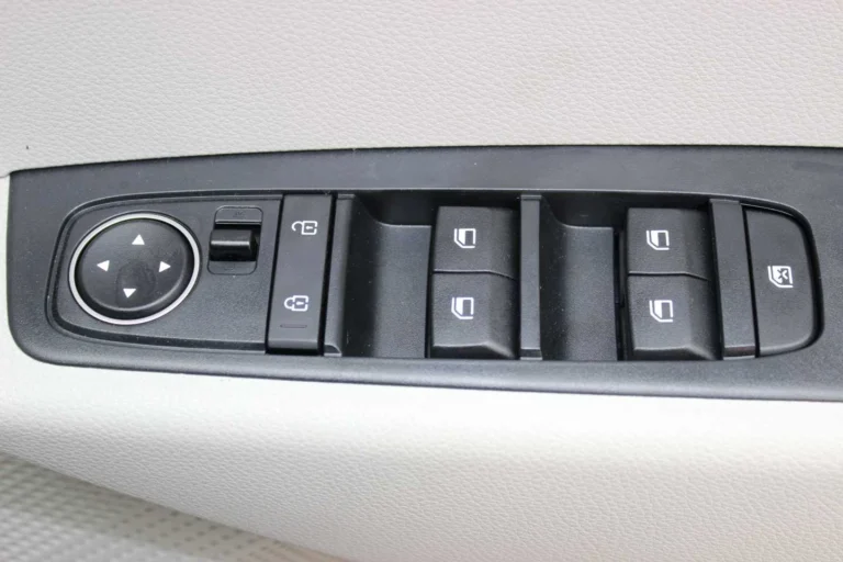 2026 KIA CARENS 1