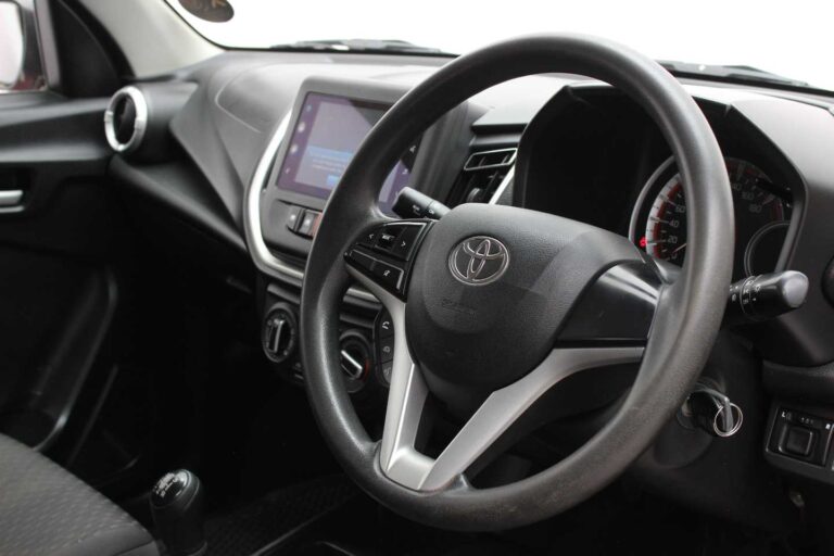 2024 TOYOTA VITZ 1