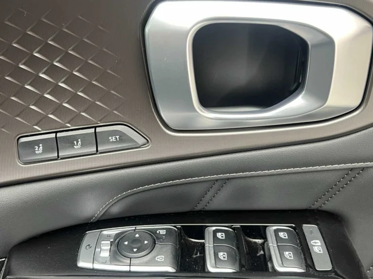 2025 KIA SORENTO 2
