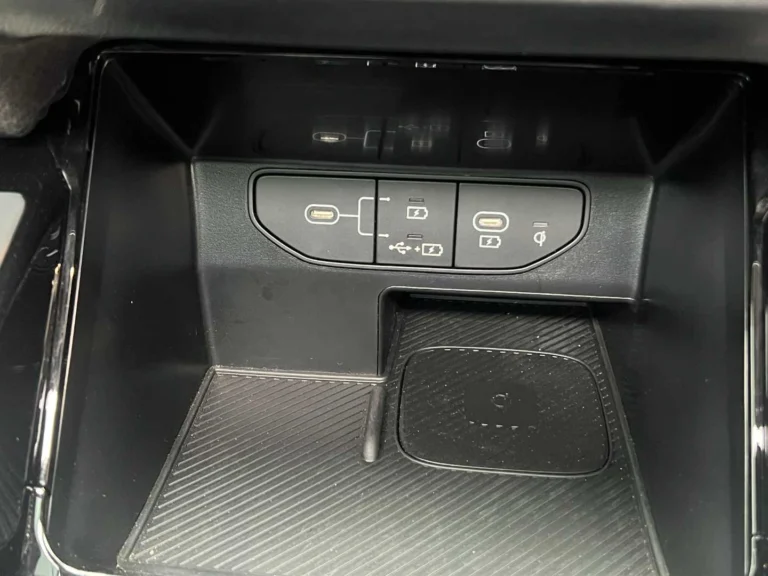 2025 KIA SORENTO 2