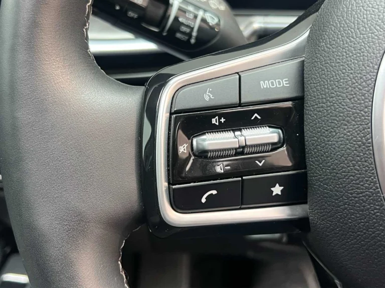 2025 KIA SORENTO 2